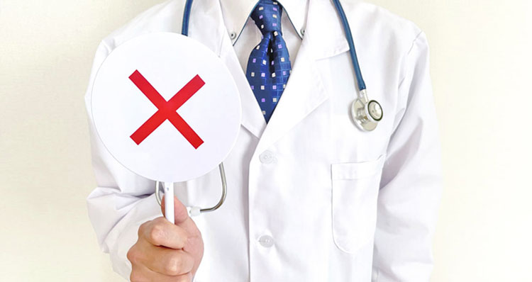 レーシック不適応を伝える医師